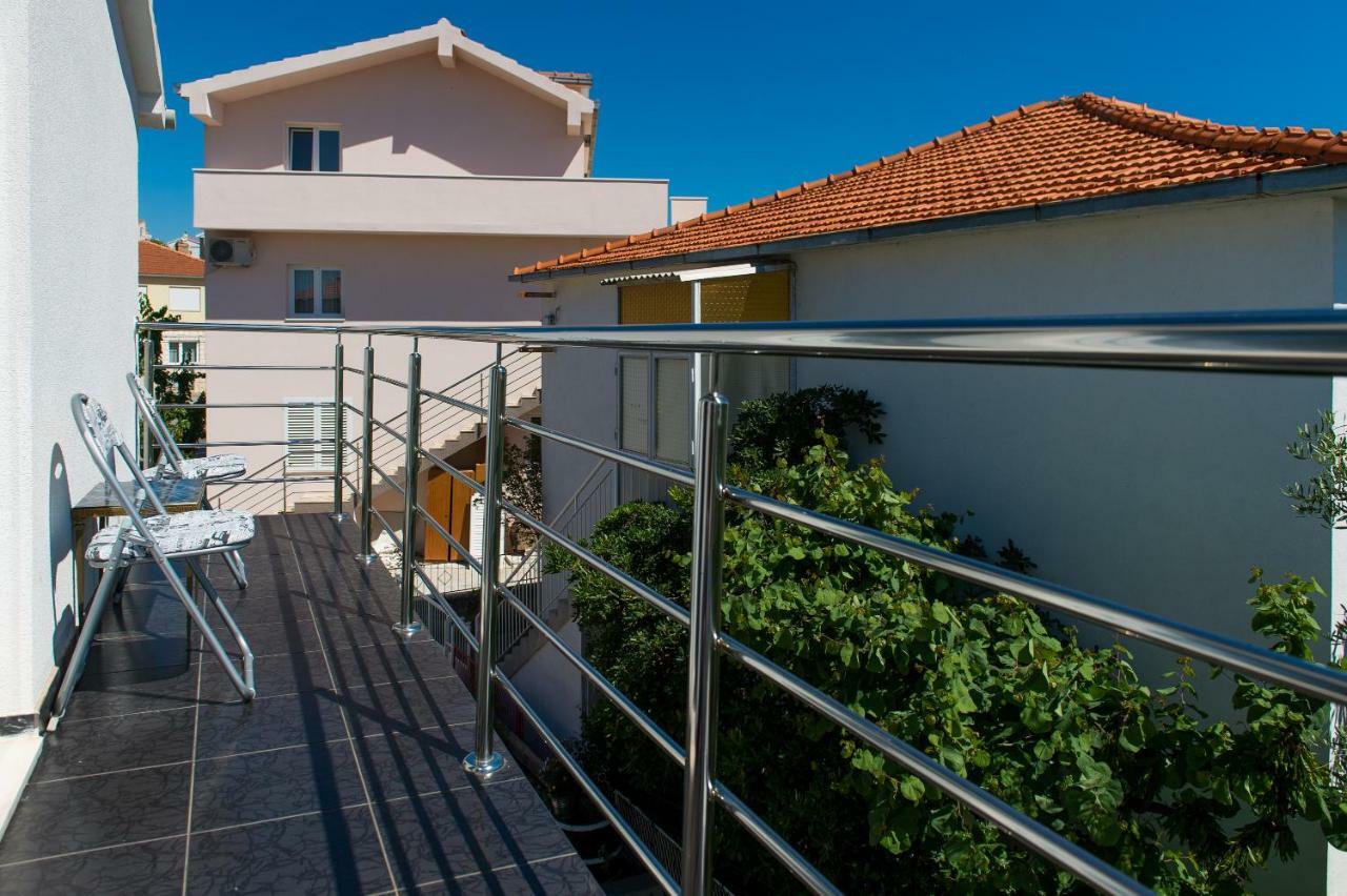 Apartment Ella Rogoznica  Exterior photo